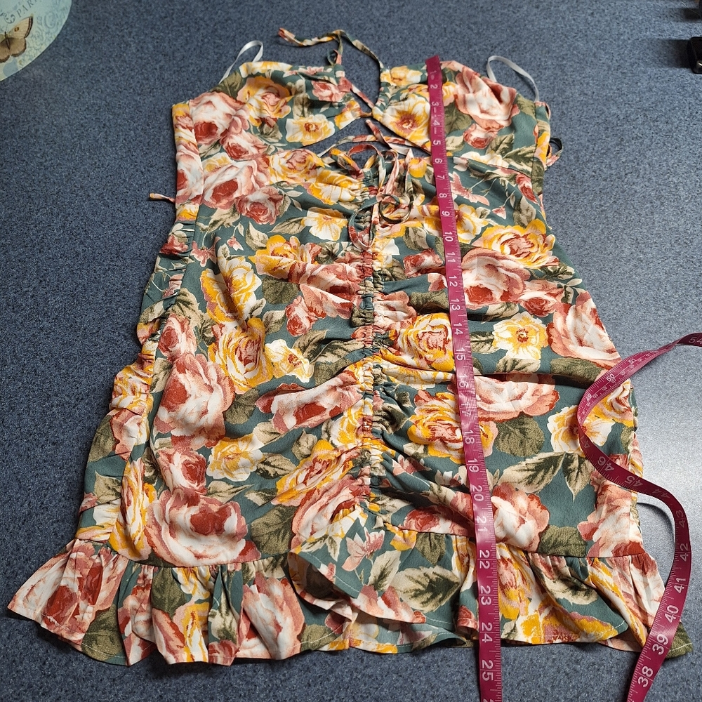 Hello Molly "Ruffled Cut-out" Floral Mini Dress, Size 6, NWOT - Picture 14 of 16